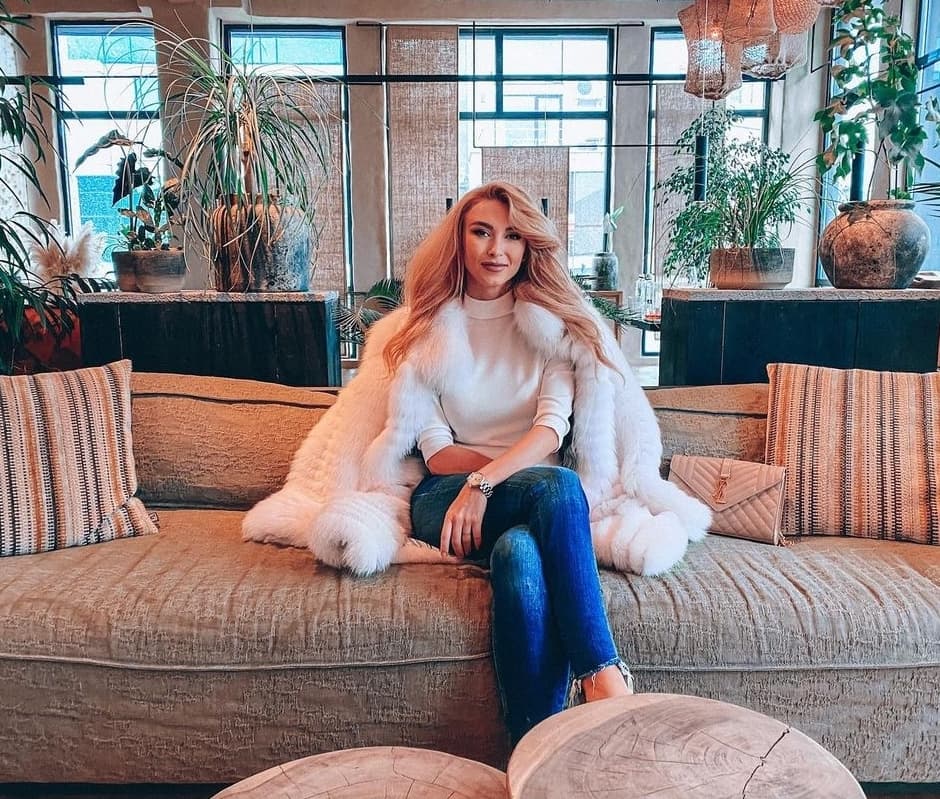 Imagine Stire Andreea Bălan, despre bătăile încasate de la tatăl său! Mărturisiri dureroase din adolescență.  „Copilul nu trebuie bătut” | 2review.ro