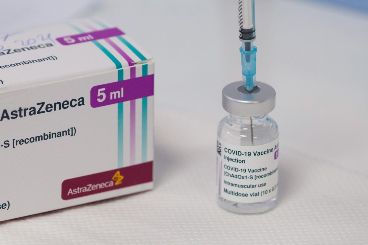 Imagine Stire Danemarca este prima ţară din UE care renunţă definitiv la vaccinul AstraZeneca | 2review.ro