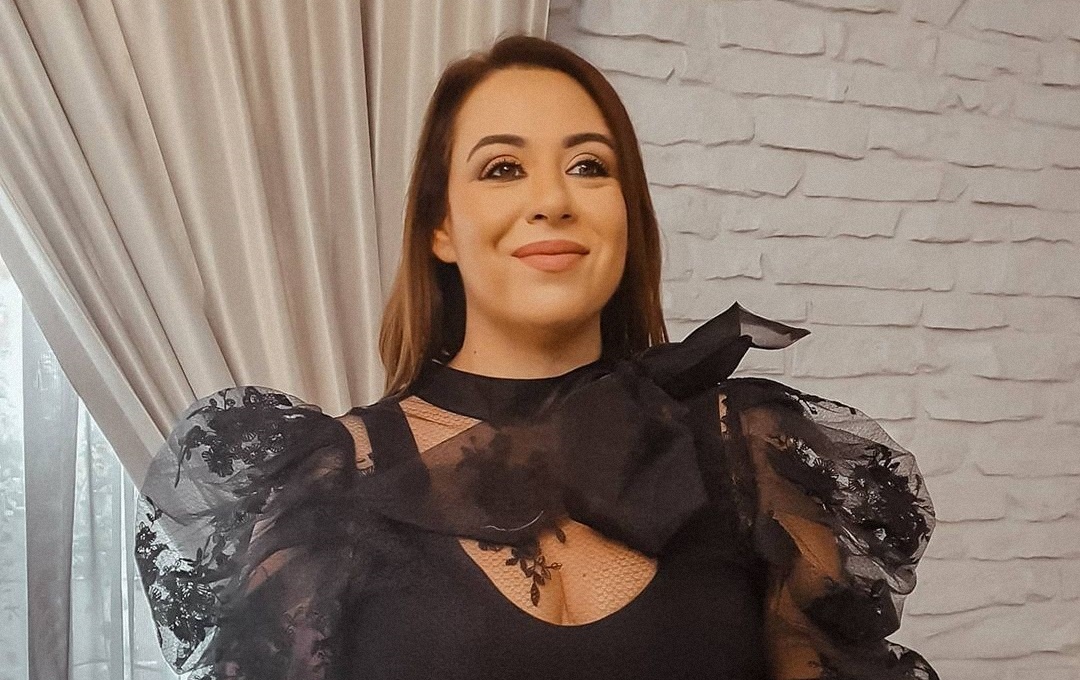 Imagine Stire Oana Roman, de râsul internetului după un gest rușinos „Așa scrie în codul bunelor maniere?” | 2review.ro