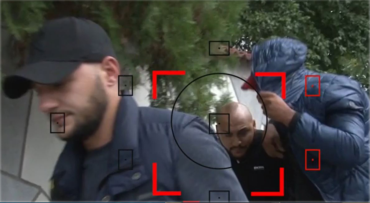 Imagine Stire Dani Mocanu, primele declarații după ce a fost condamnat la închisoare cu executare! Fostul manelist trebuie să plătească și o amendă de 15.000 de lei | 2review.ro