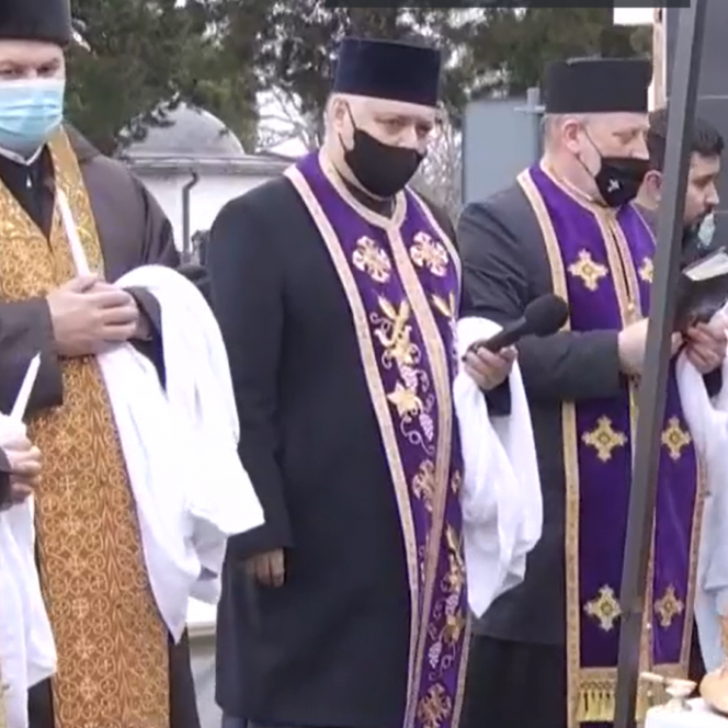Sobor de preoți la ceremonia de înmormânare a lui Nelu Ploieșteanu © captură video Antena 3