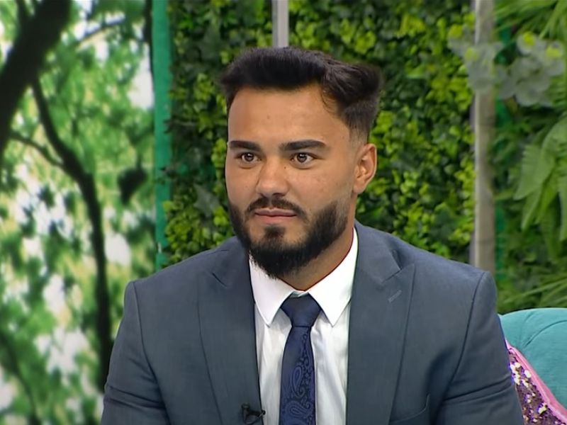 Imagine Stire Jador a început să plângă la TV. Ce l-a emoționat până la lacrimi pe manelist: „Mai bine îmi tai o mână decât…” | 2review.ro