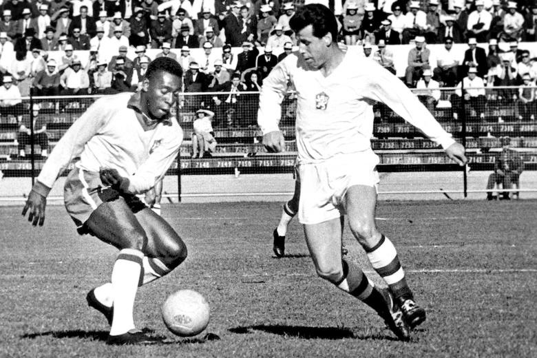 Imagine Stire Josef Masopust, cel mai mare fotbalist din istoria Cehiei | 2review.ro