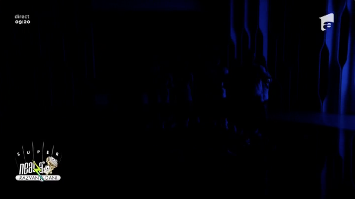 Imagine Stire Moment fără precedent la Neatza cu Răzvan și Dani. Au rămas fără lumină, în direct | VIDEO | 2review.ro