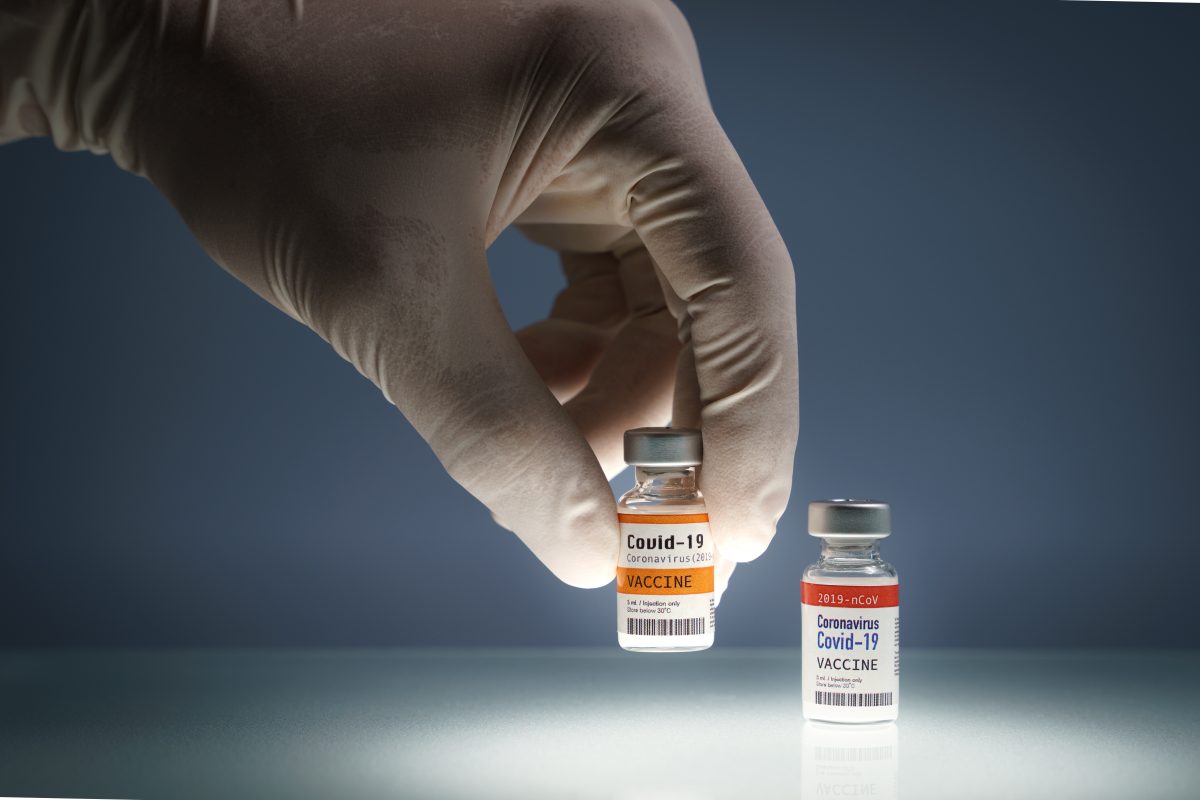 Imagine Stire Încă un pacient din Brașov a suferit un șoc anafilactic după vaccin. Bărbatul a leșinat la cinci minute de la administrarea dozei | 2review.ro