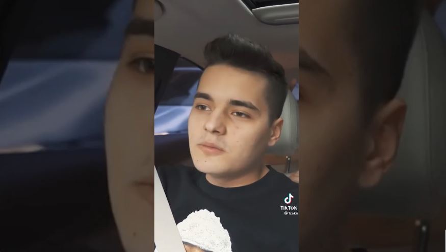 Imagine Stire Selly, la un pas de bătaie cu un șofer! ”Adică mă ameninți?” / ”Băi, needucatule!” VIDEO | 2review.ro