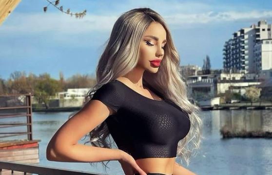 Imagine Stire Reacția Biancăi Drăgușanu după ce Daria Radionova l-a dat de gol pe Alex Bodi. A postat un filmuleț de toată isprava: ”Când nevastă-ta nu știe” | 2review.ro