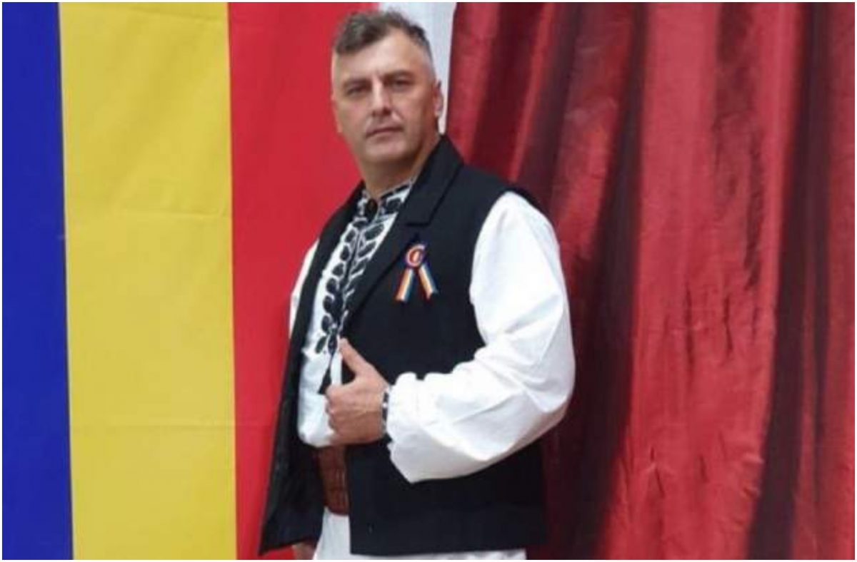 Imagine Stire Doliu în lumea muzicii populare. Un cunoscut artist s-a stins din viață la doar 54 de ani | 2review.ro