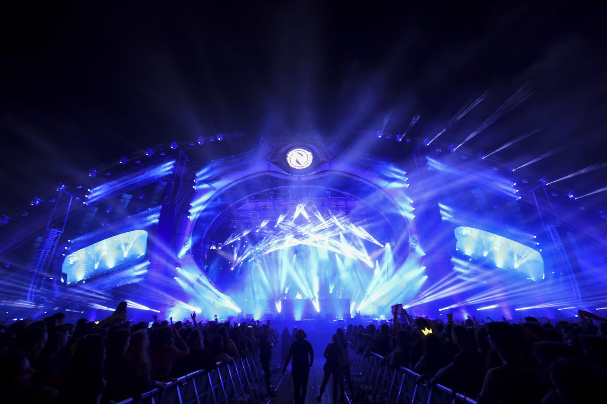 Imagine Stire Vești proaste pentru iubitorii de concerte! Organizatorii Untold și Neversea nu cred că festivalurile vor avea loc în 2021 | 2review.ro