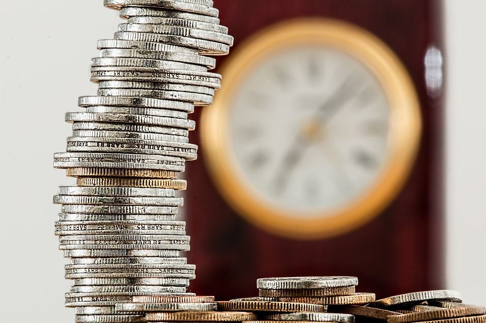 Curs valutar 21 aprilie 2022. Cât costă un euro și o rublă astăzi