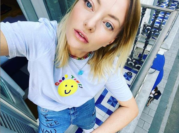 Imagine Stire Delia Matache a ajuns de urgență la spital! Medicii au pus-o pe perfuzii pe jurata de la X Factor | 2review.ro