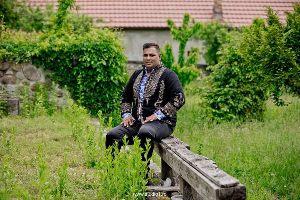 Imagine Stire Scandal uriaș în muzica populară: ”Nu au ce căuta aici!” Vizate, Maria Constantin, Jeni Nicolau și fata nelegitimă a lui Ioniță de la Clejani | 2review.ro
