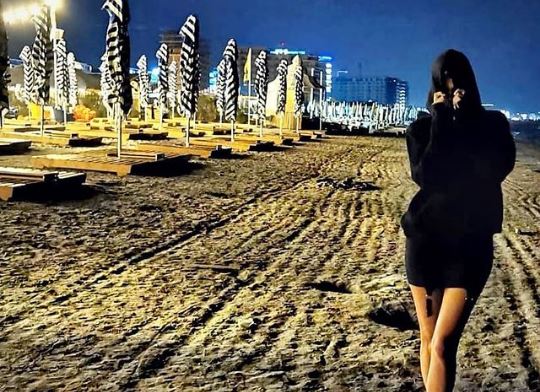 Imagine Stire Cum a fost jefuită de 60.000 de euro artista Emilia Mușală! Hoții au lovit în doar 10 minute | 2review.ro