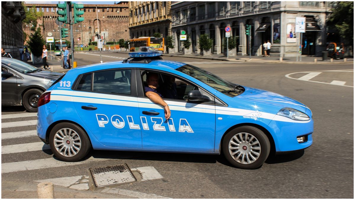 Imagine Stire Polițiștii italieni șocați de mărturia unei prostituate românce: „Am 25 de ani și …” | 2review.ro