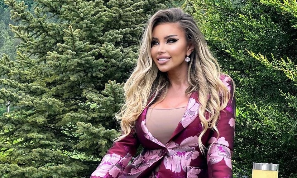 Imagine Stire Roxana Vașniuc, făcută de rușine de o firmă de ochelari după ce a cerut o pereche pe moca. „Puteați să vă cumpărați, că nu sunt o avere” | 2review.ro
