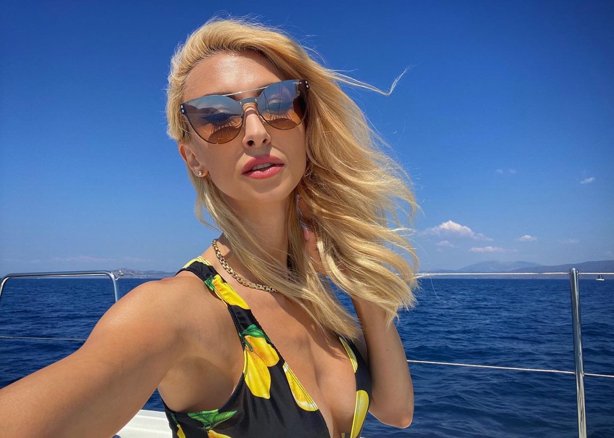 Imagine Stire Andreea Bălan, ”torturată” de Petrișor Ruge? Ce s-a întâmplat în timpul unui dans e de-a dreptul hilar | 2review.ro