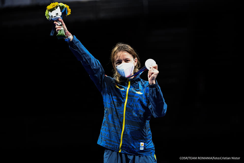 Prima medalie pentru România la Olimpiada de la Tokyo. Ana Maria Popescu a câștigat argintul, în proba de spadă