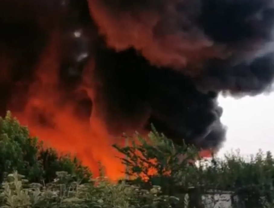 Imagine Stire Incendiu puternic lângă București! Sunt 11 victime, cinci în stare gravă | 2review.ro