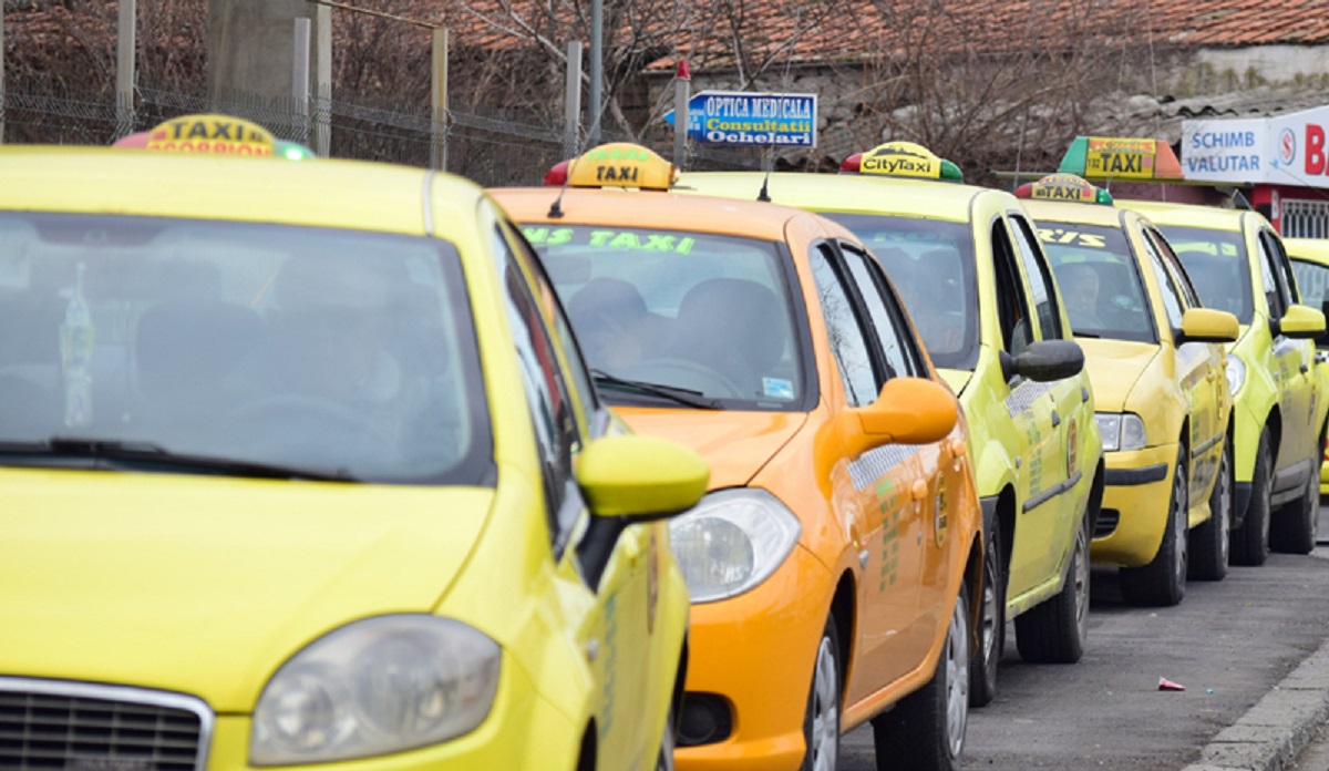 Prețurile pentru cursele cu taxiul o iau razna! În ce oraș te va costa minimum 5 lei pentru fiecare kilometru