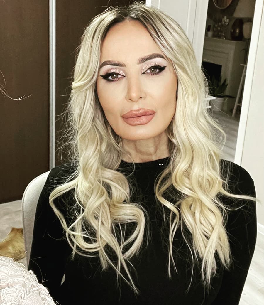 Imagine Stire Daniela Gyorfi: ”George mă dă afară din casă, dorm pe preș, dacă mă îngraș 1-2 kilograme” | 2review.ro