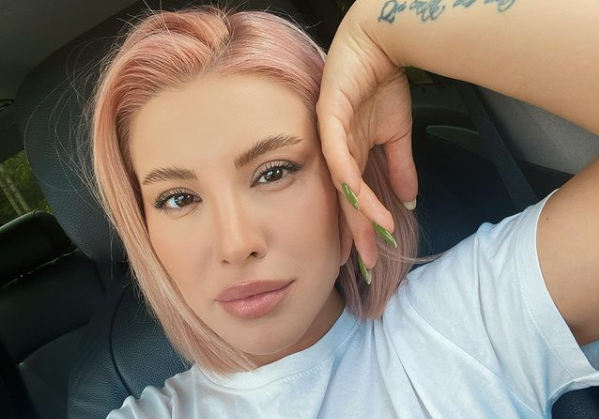 Imagine Stire Nicoleta Nucă, gest surprinzător după cererea în căsătorie! Ce decizie a luat artista: „Nu mă simt încă pregătită pentru acest pas…” | 2review.ro