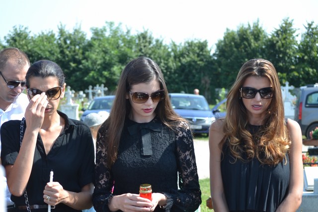 Cum arată Alina Gabor, sora mai mare a Monicăi și a Ramonei. S-au întâlnit toate la Dubai