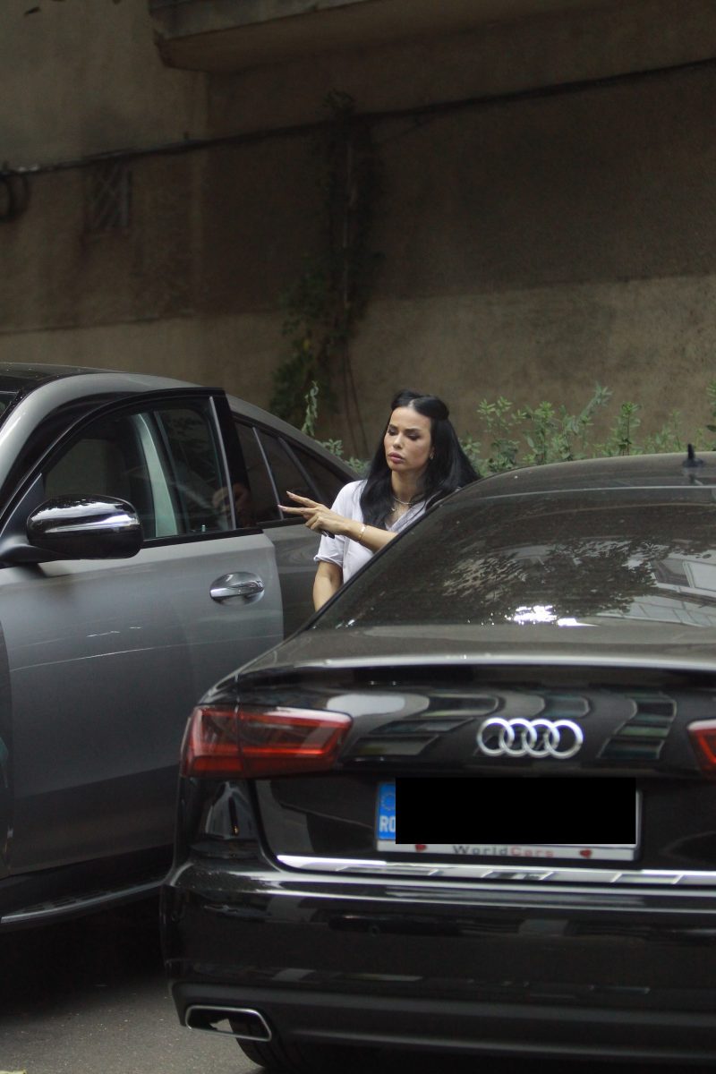 Cum am filmat o pe Adina Barbu, ziua în amiaza mare