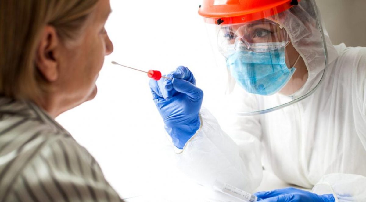 Imagine Stire Coronavirus România, 5 august 2021. 224 de români s-au infectat, în ultimele 24 de ore, cu SARS-CoV-2 | 2review.ro