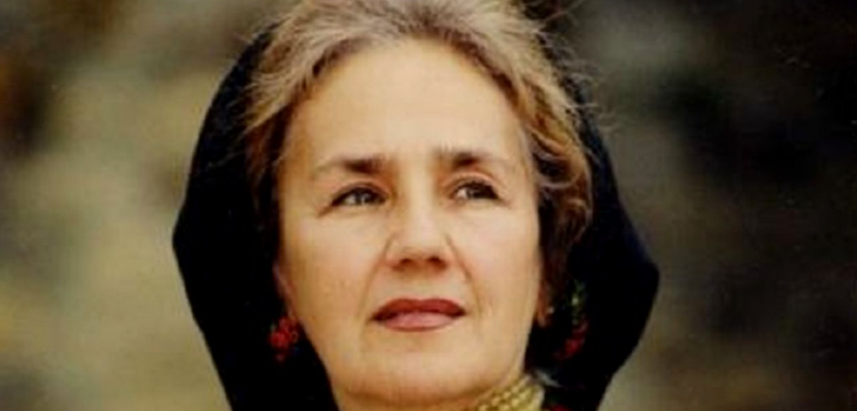 Imagine Stire Sofia Vicoveanca, reacție în lacrimi după ce a țipat la un grup de tineri care ”i-au luat fața” în timp ce cânta pe scenă: ”Nu sunt lucruri care să mă scuze de ieșirea mea urâtă” | 2review.ro