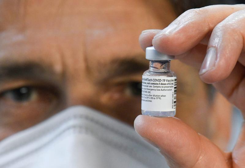 Posibile efecte adverse ale dozei trei de vaccin! Oamenii de știință ne avertizează: ”Doza trei se poate face după…”