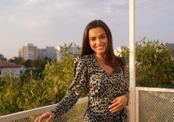 Imagine Stire Alexia Eram, întâlnire de gradul 0 cu „soacra”. Cum a fost surprinsă mama lui Mario Fresh alături de fiica Andreei Esca | 2review.ro
