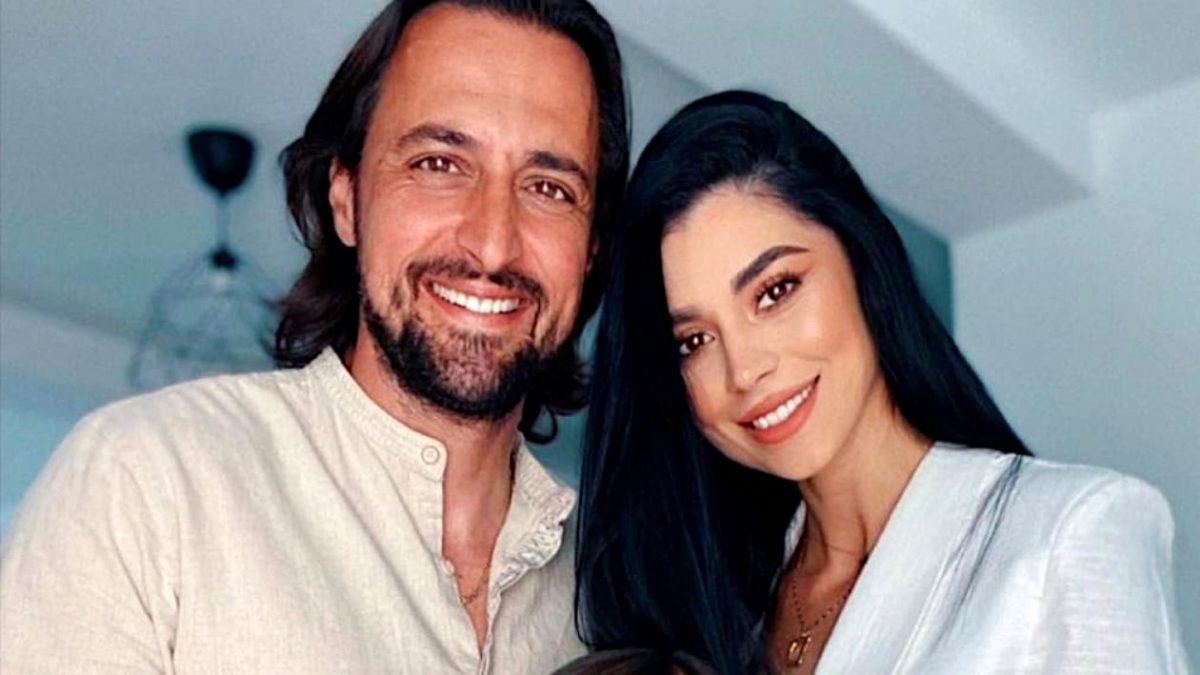 Imagine Stire Primele imagini cu fetița lui Denis Ștefan! A fost zi de sărbătoare în familia actorului | 2review.ro