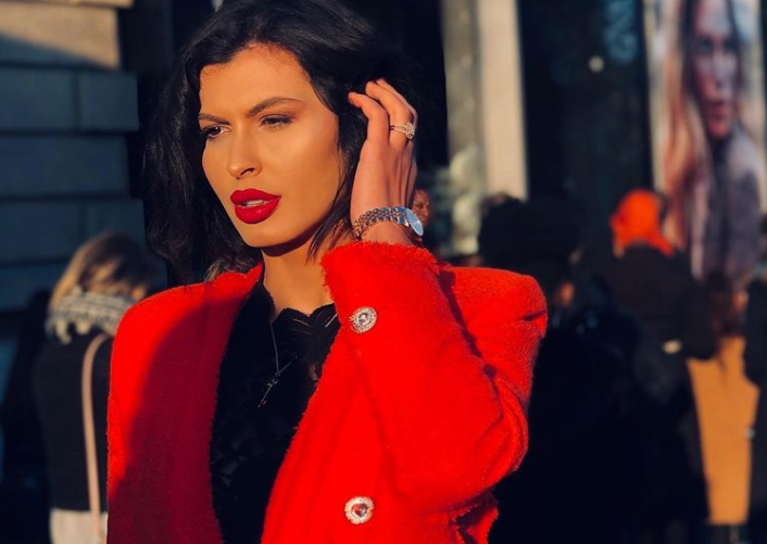 Imagine Stire Mădălina Pamfile, ţinută sub papuc? Cine este iubitul milionar al brunetei: „Nu mișcă în fața lui!” | 2review.ro