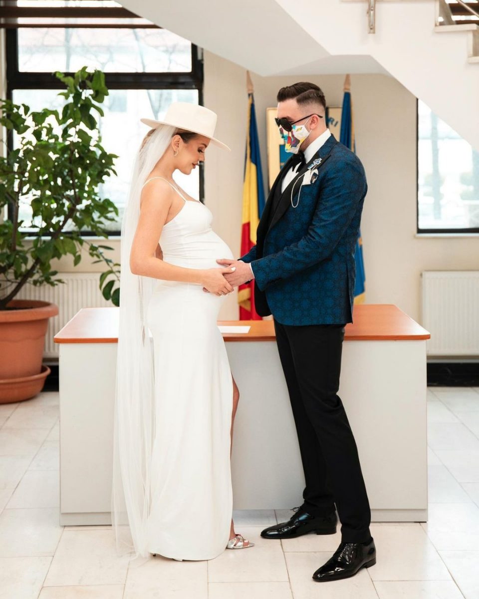 Imagine Stire Soțul lui Emily Burghelea, la spital în luna de miere. “Problemele lui s-au accentuat!” Ce se întâmplă cu bărbatul | 2review.ro