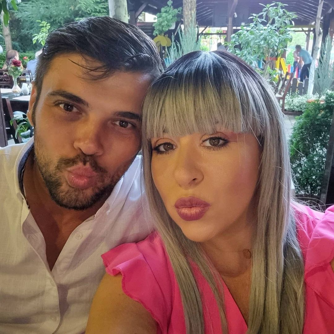 Imagine Stire Oana Roman, declaraţie de dragoste emoţionantă pentru Marius Elisei: „Face tot ce poate ca să fim fericiți” | 2review.ro