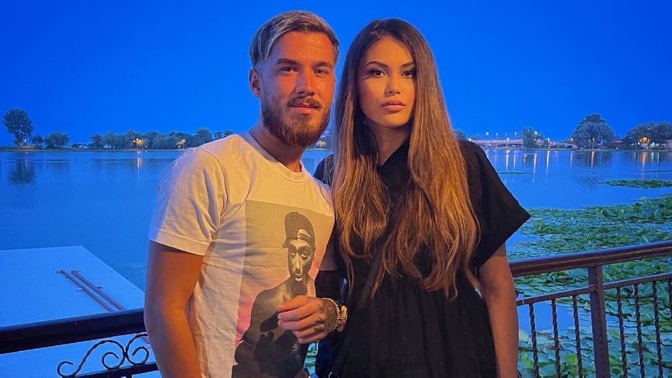 Imagine Stire Sebastian Chitoșcă, în lacrimi pe rețelele de socializare! Ce se întâmplă între fostul concurent de la Survivor România și soția acestuia. „ Definitiv…” | 2review.ro