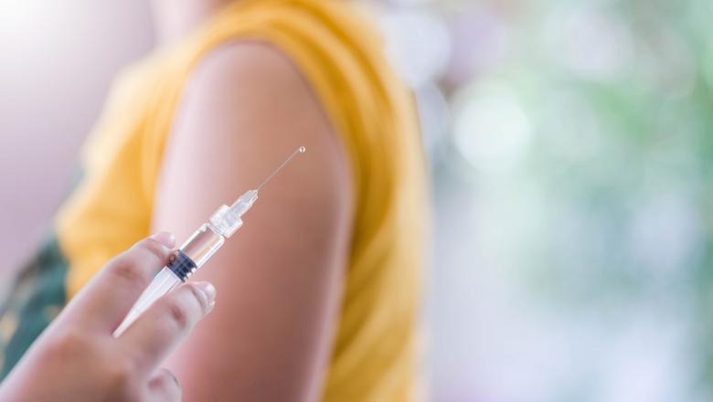 Peste 10.500 de persoane au fost vaccinate anti-COVID în ultimele 24 de ore. Câte reacții adverse au fost înregistrate