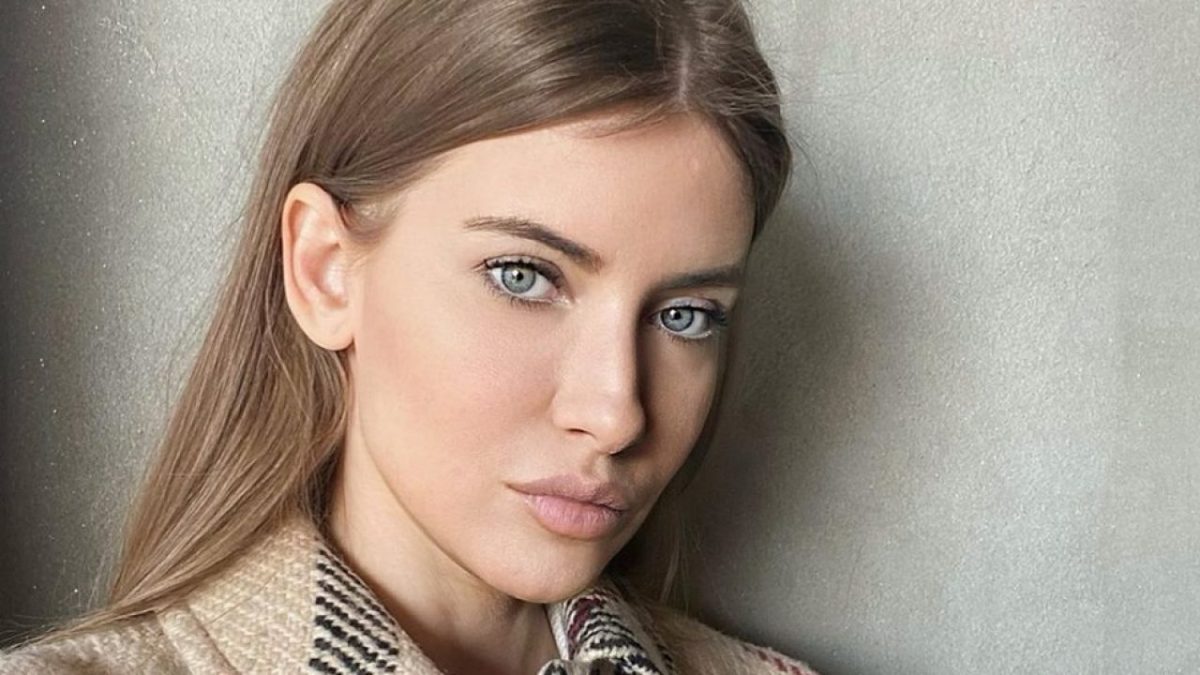 Imagine Stire Cum arată Iulia Albu, în realitate, fără niciun pic de machiaj | 2review.ro