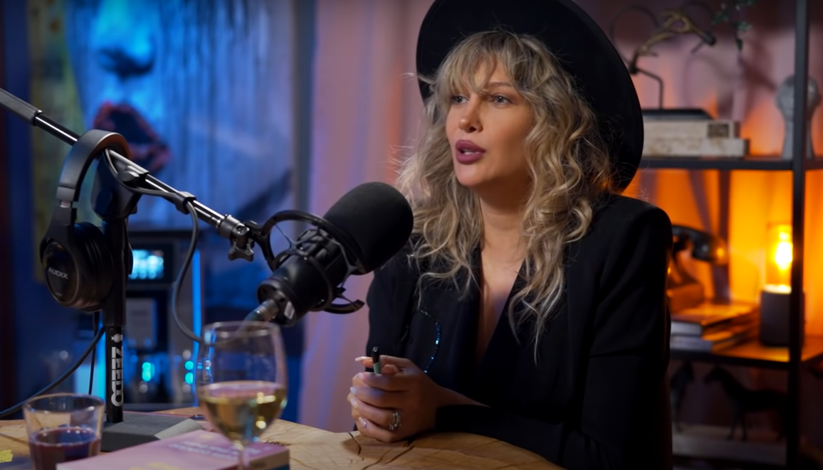 Imagine Stire Adevărul despre căsnicia dintre Lora și Dan Badea! Artista a rupt tăcerea: ”Vă rog să mă iertați că am divorțat, dar mi-a făcut foarte bine” | 2review.ro