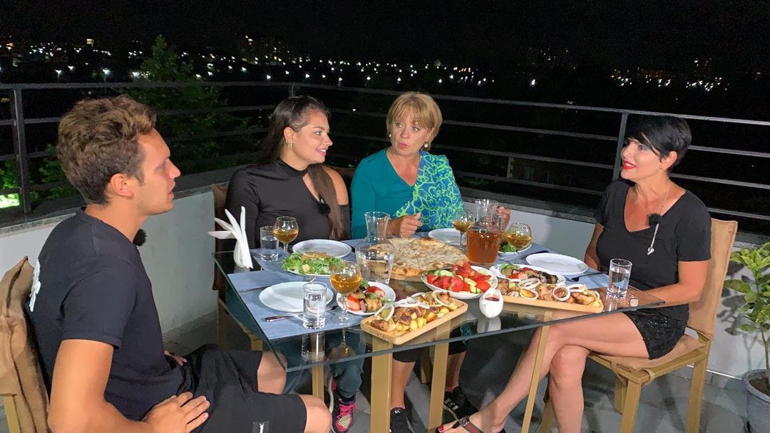 Imagine Stire Ce se întâmplă între Francesco, fiul Patriziei Paglieri, și Maria Speranța de la „Asia Express”? „Ne-a așteptat o cină foarte frumoasă la terasă” | 2review.ro