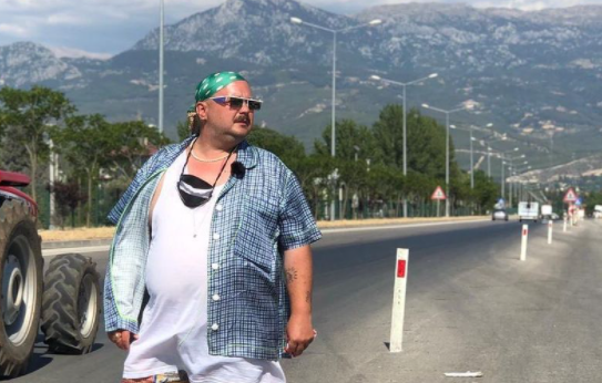 Imagine Stire Ce a răspuns Zarug de la „Asia Express” în momentul în care a fost întrebat dacă este băiat sau fata: „Sunt om în primul rând” | 2review.ro