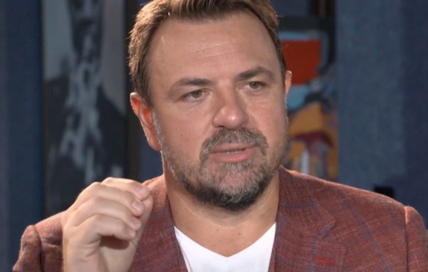 Imagine Stire Horia Brenciu, dezvăluiri despre prima sa apariţie TV. Cum arăta artistul la 21 de ani | 2review.ro