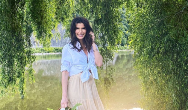 Imagine Stire Cu ce complexe s-a confruntat Ioana Filimon în copilărie: „Îmi spuneau Buzuca…” | 2review.ro
