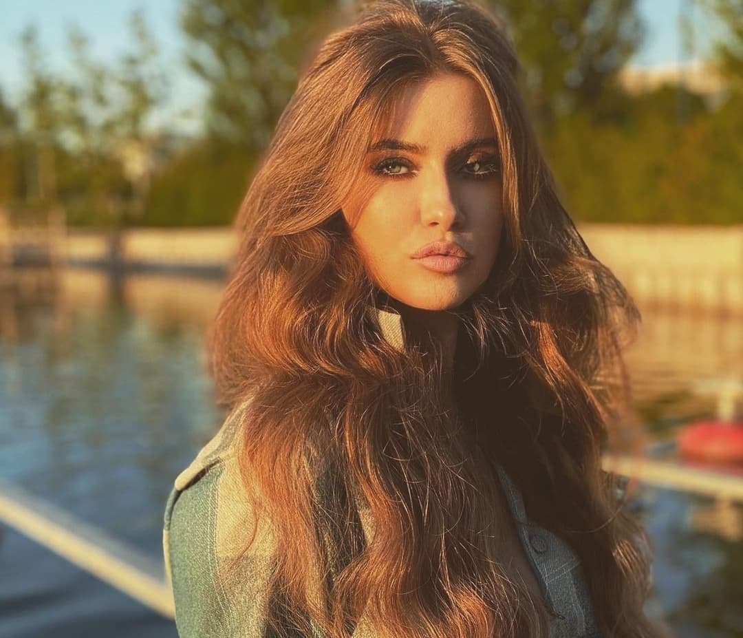 Imagine Stire Iulia Albu este pregătită să ajungă, din nou, în fața altarului?! Când va face pasul cel mare? „Vreau să mă căsătoresc în fața lui Dumnezeu.” | 2review.ro