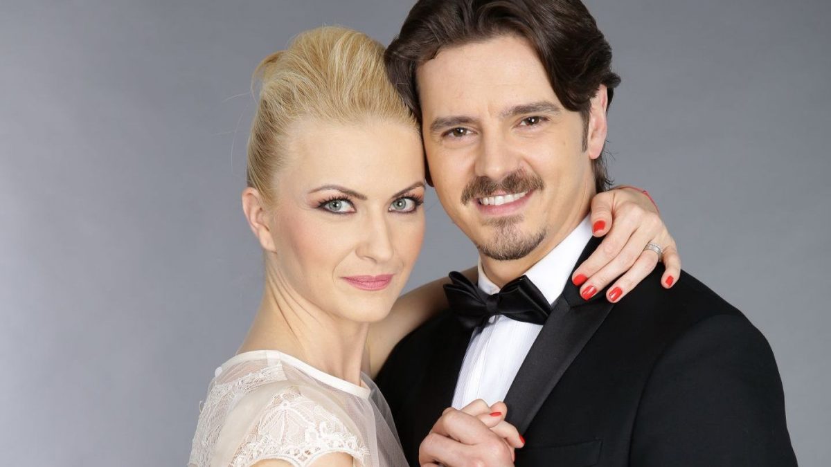 Imagine Stire Cum fac amor Mihai și Elwira Petre, de fapt: ”Partea inferioară a corpului meu a avut de suferit!” | 2review.ro