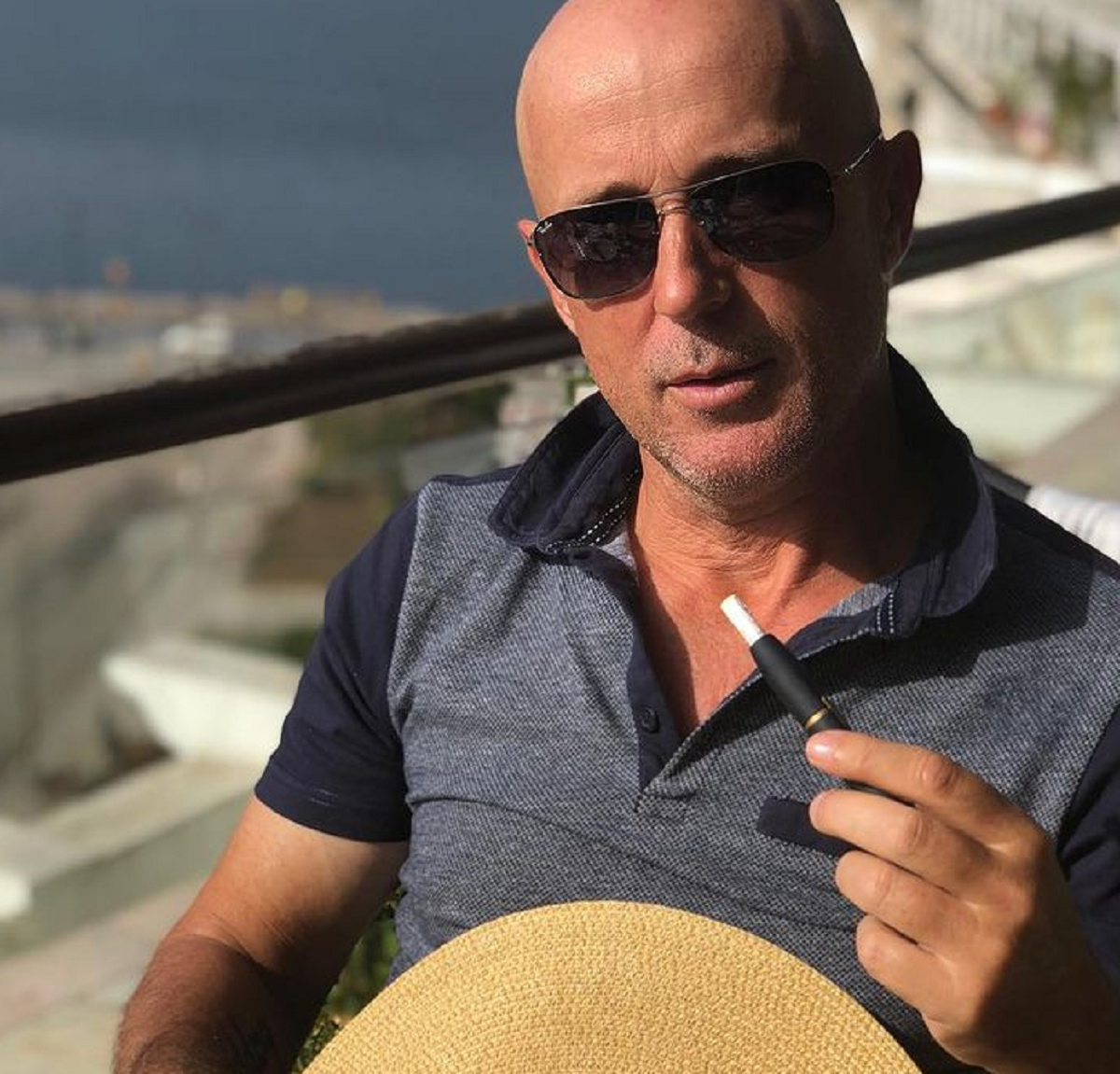 Imagine Stire Mugur Mihăescu a dat cărțile pe față și a vorbit despre infidelitate: ” Eu am carieră de artist, nu sunt vreun sfânt…” | 2review.ro