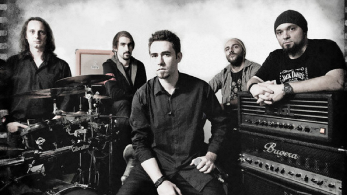 Imagine Stire Ce s-a ales de viața lui Andrei Găluț! Unicului supraviețuitor al formației ”Goodbye to Gravity” după 6 ani de la tragedia din Colectiv | 2review.ro