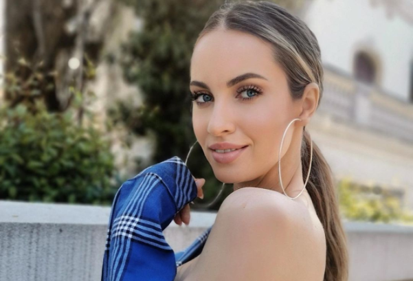 Imagine Stire Motivul pentru care Otniela a părăsit competiția „Bravo, ai stil! Celebrities”! Cu ce probleme se confruntă tânăra. „O veste neașteptată pentru noi toți” | 2review.ro