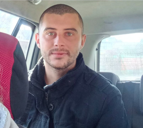 Alertă în Cluj! L-ați văzut? Un tânăr de 25 de ani, pacient la Psihiatrie, a fugit din spital