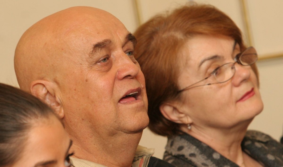 Imagine Stire Soția lui Benone Sinulescu, declarații cutremurătoare de la căpătâiul artistului: ”Sunt amărâtă și debusolată” | 2review.ro